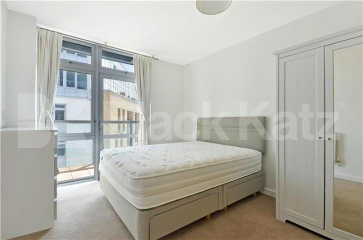 			LET, 2 Bedroom, 1 bath, 1 reception Apartment			 Iona Tower  Ross Way , Limehouse 